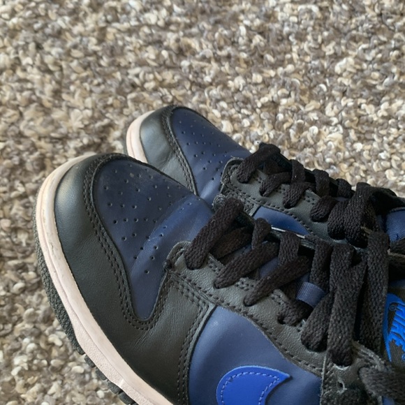 Selling midnight navy blue dunks, size 5y - Picture 3 of 4